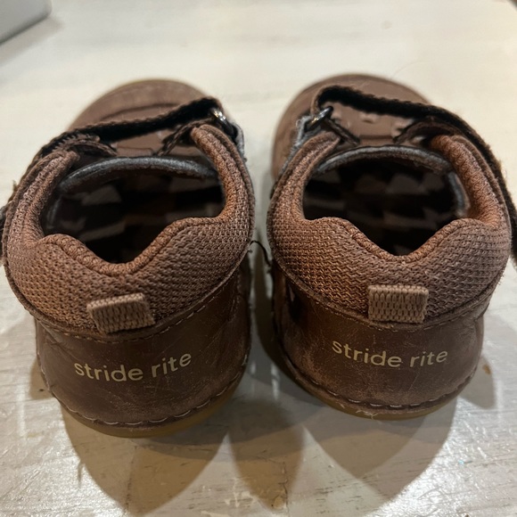 Brown Stride Rite Sandals - Picture 2 of 3